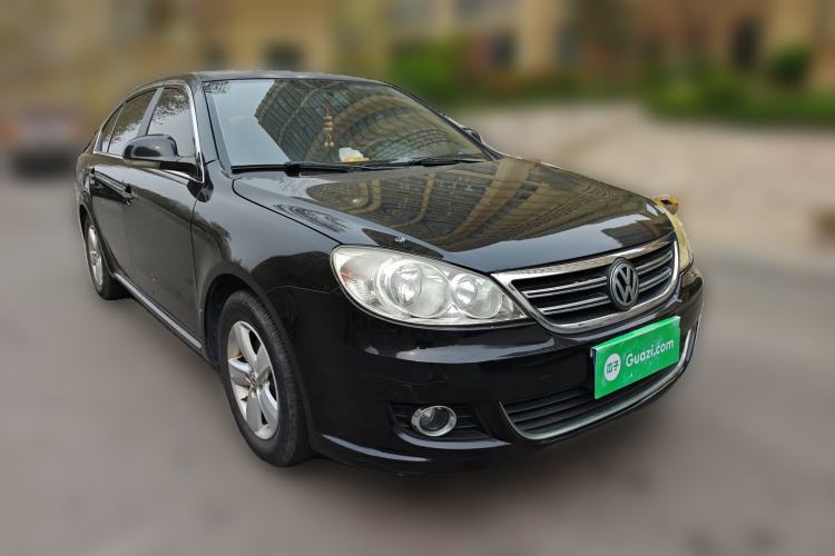 Used Volkswagen Lavida 2013 Classic 1.6L Manual Fashion Edition Front Right 45 Deg