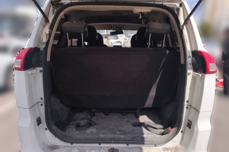 Used Dongfeng Fengon 330 2019 1.5L 330S Manual Comfort Version China VI Standard Trunk