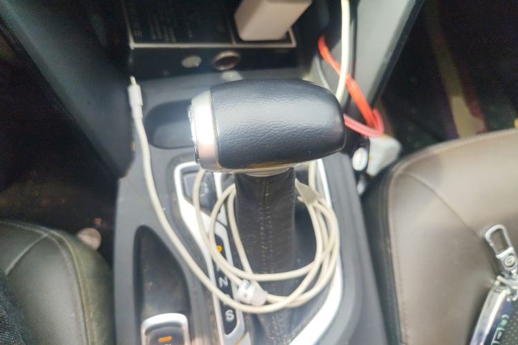 Used GAC Trumpchi GS4 2017 235T G-DCT Two-Wheel Drive Luxury Edition Gear Lever