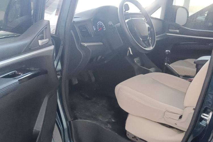 Used FORTHING Lingzhi 2022 M5L 1.6L Utility Model 7 Seats