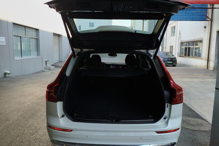 Used Volvo XC60 2025 B5 Four-Wheel Drive Smart & Advanced Luxury Edition