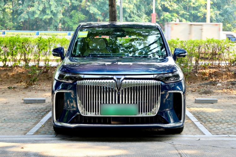 Used VOYAH Dream 2025 PHEV Four-Wheel-Drive Flagship Kunpeng Edition Exterior 3