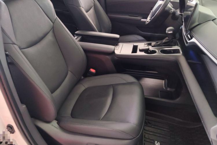 Used Toyota SIENNA 2021 2.5L Hybrid Premium Edition Right Front Seat