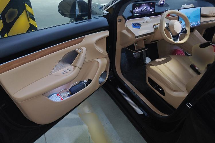 Used Hima Luxeed R7 2025 Extended-Range 251km Pro