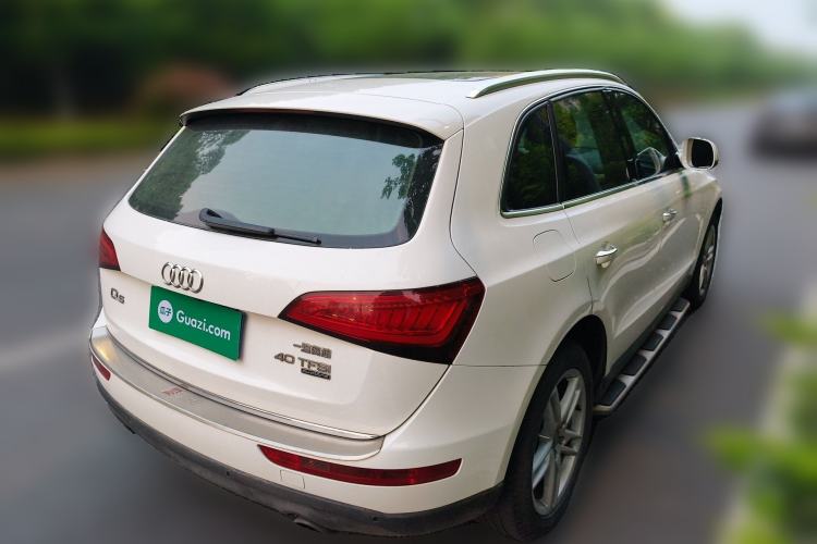 Used Audi Q5 2017 40 TFSI Technology Edition Rear Right 45 Deg