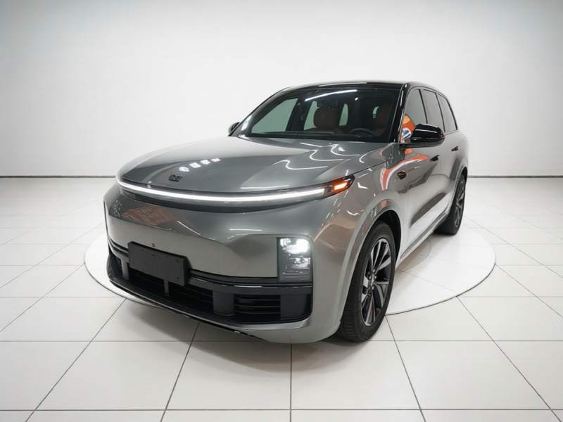 Used Li Auto L8 2023 Pro Model — 1