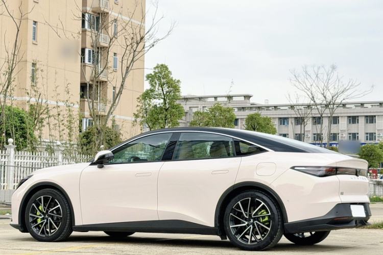 Used ARCFOX Alpha S5 2024 560MAX 185kW Exterior 3