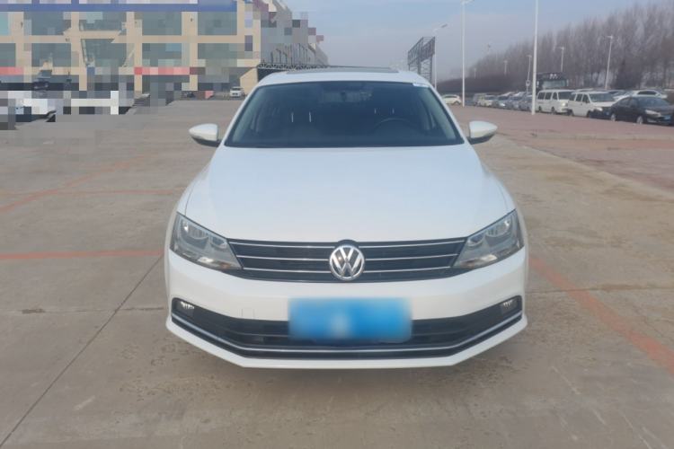 Used Volkswagen Sagitar 2017 230TSI Automatic Comfort Version
