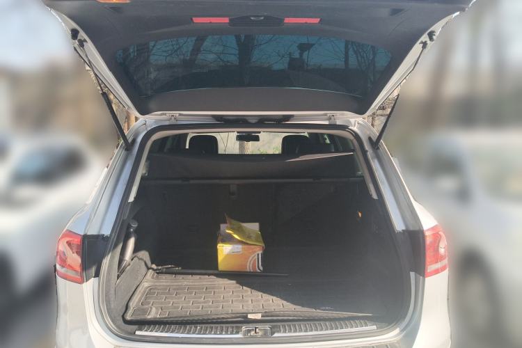 Used Volkswagen Touareg 2011 3.0 TSI Comfort Version Trunk