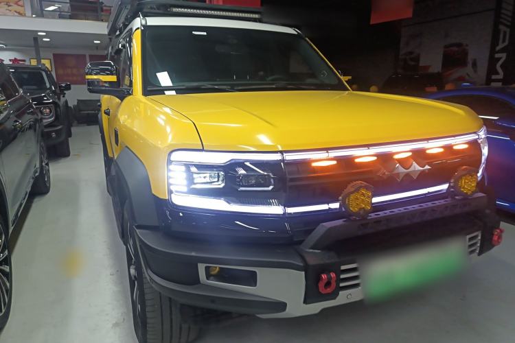 Used Formula Leopard Leopard 5 2023 Navigator Edition
