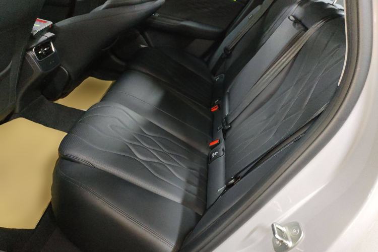 Used Chery Fengyun A8L 2025 1.5 TGDI 145 km Luxury Version Left Rear Seat