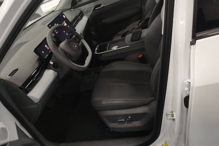 Used Bestune Yueyi 03 2025 565km Enjoy Edition
