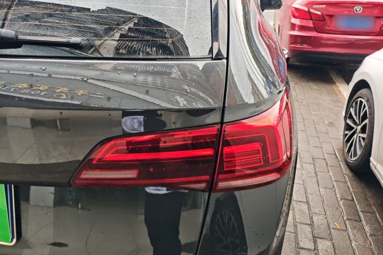 Used Volkswagen Tharu 2021 280TSI Two-Wheel Drive Trend Edition Right Rear Taillight