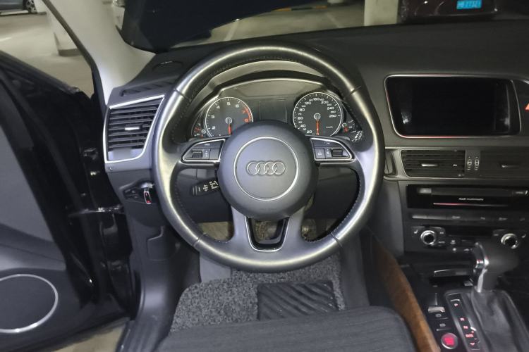 Used Audi Q5 2016 40 TFSI Comfort Model
