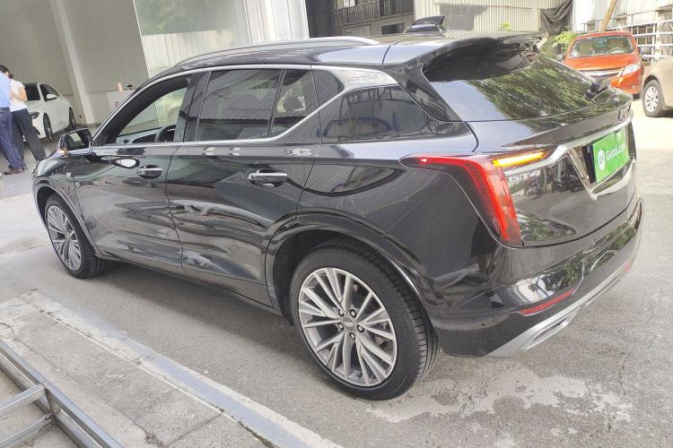 Used Cadillac GT4 2023 25T Luxury Model
