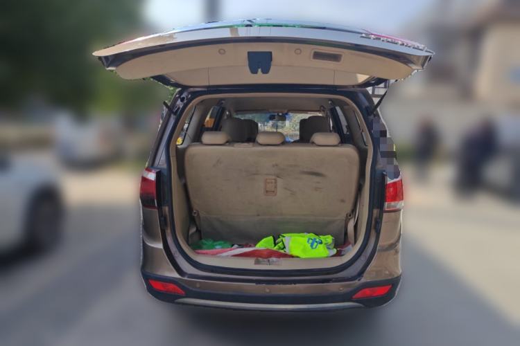 Used Baojun 730 2014 1.5L manual Comfort version 7 seats