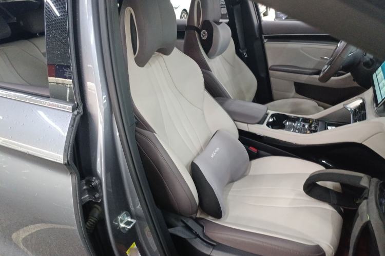 Used BYD Song PLUS New Energy 2025 DM-i 160KM Flagship Model Right Front Seat