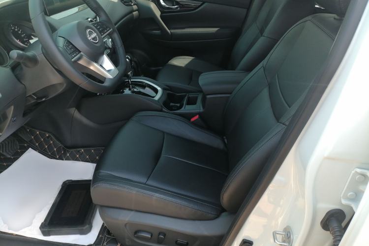 Used Nissan X-Trail 2025 Honor 2.0L Two-Wheel Drive Leading Edition Left Front Seat