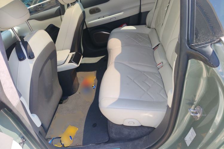 Used Nio ET7 2022 100kWh First Edition Left Rear Seat