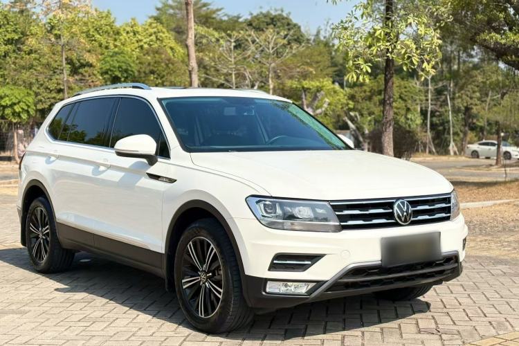 Used Volkswagen Tiguan L 2021 330TSI Automatic Two-Wheel Drive Smart Edition
