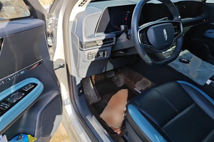 Used Lincoln Corsair 2024 1.5T Two-Wheel Drive Deluxe Hybrid Version
