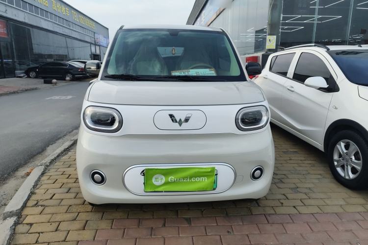Used Wuling Hongguang MINIEV 2024 3rd Generation 215km Youth Edition Front