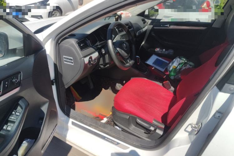 Used Volkswagen Sagitar 2015 1.6L Automatic Comfort Model