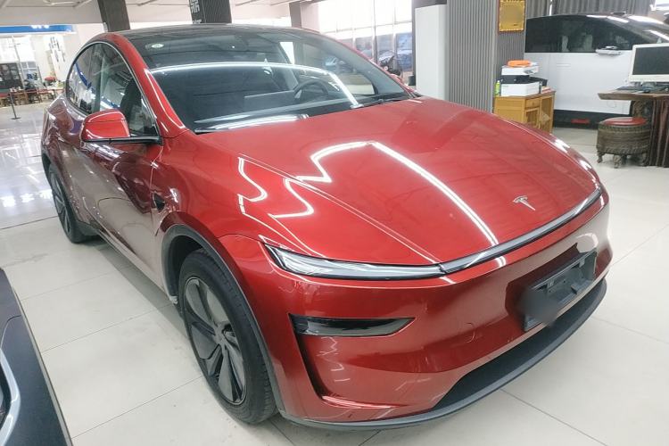 Used Tesla Model Y 2025 Rear-Wheel-Drive Version
