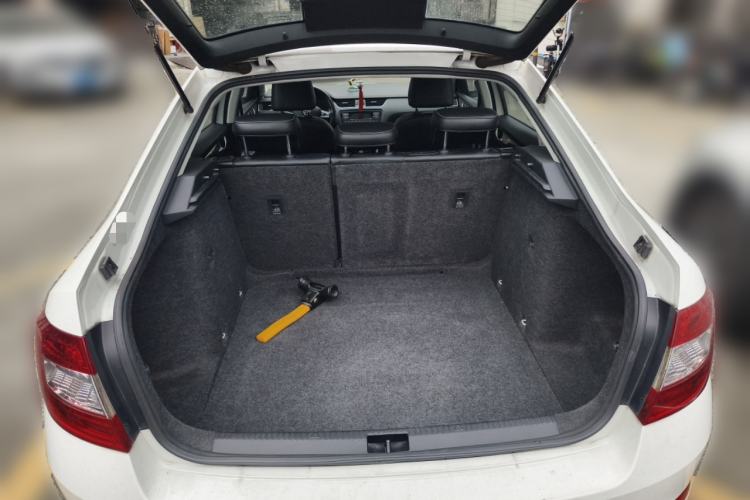 Used Skoda Octavia 2016 1.6L Automatic Smart Drive Edition
