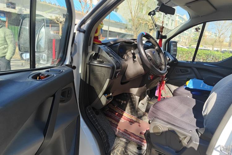 Used Ford Transit 2019 2.0T Gasoline Multi-Purpose Commercial Vehicle Mid-Drive Mid-Roof 6-Seater China VI Standard