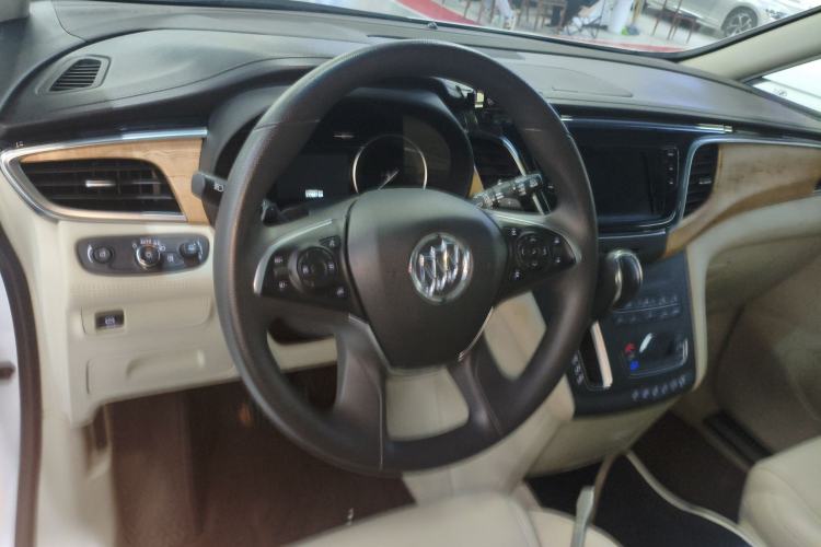 Used Buick GL8 2017 ES 28T Comfort Model China V Standard
