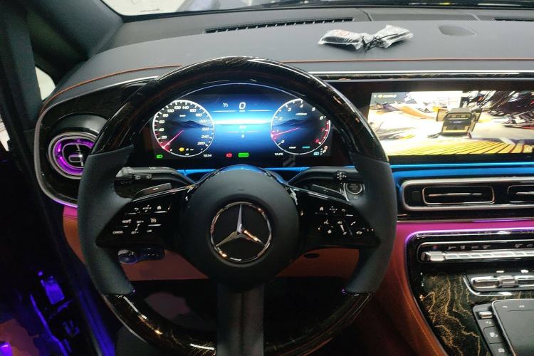 Used Mercedes-Benz Vito 2024 2.0T Elite Version 7 Seats