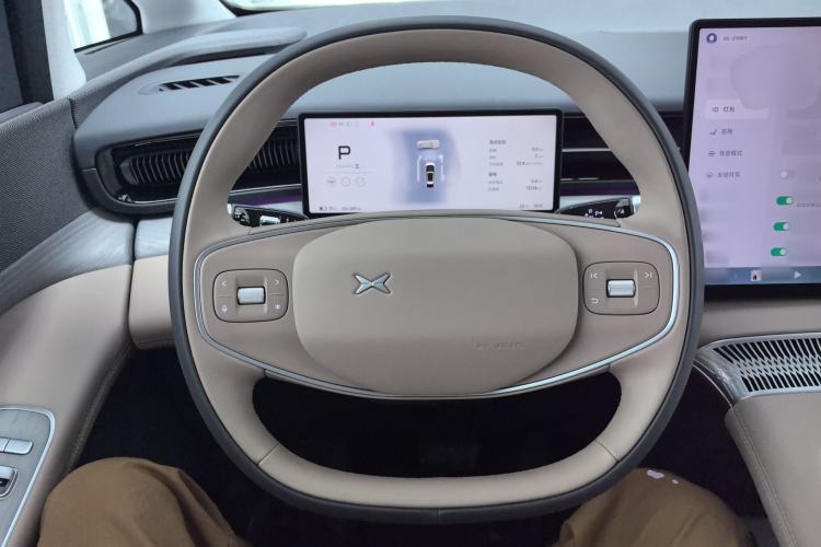 Used XPeng X9 2025 740 Ultra-Long Range Max