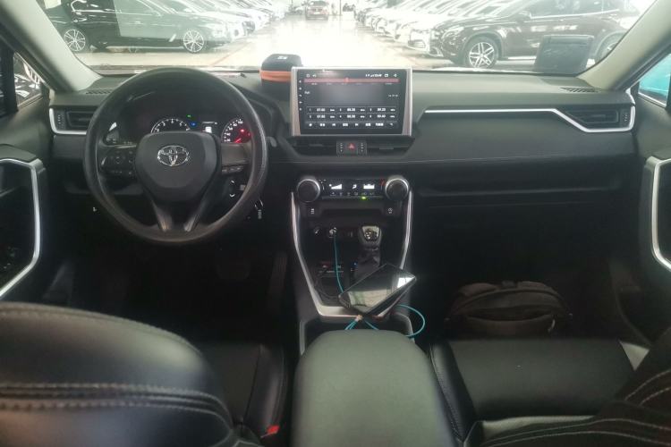 Used Toyota Wildlander 2023 2.0L CVT Two-Wheel Drive Leading Edition
