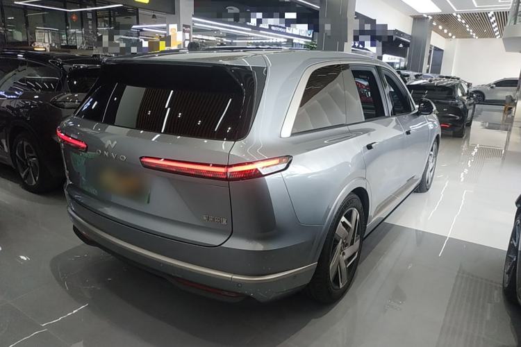 Used ONVO Luxeed L90 2025 Model—Ultra Six-Seater Version