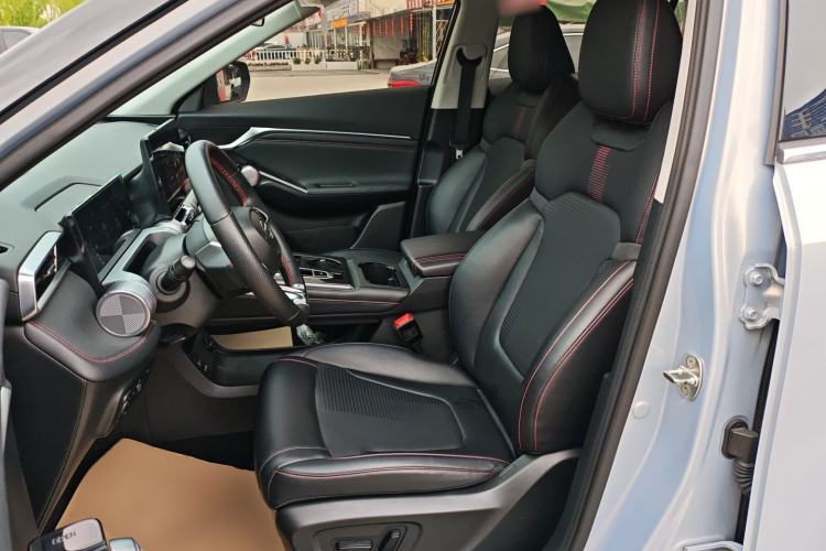 Used GAC Trumpchi EMKOO 2022 2.0 ATK Gemini Edition Left Front Seat