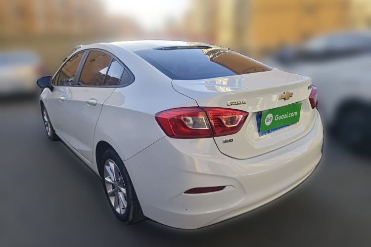Used Chevrolet Cruze 2018 320 Automatic Pioneer Sunroof Edition