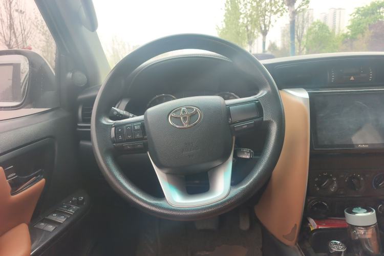 Used Toyota Fortuner 2016 2.7L Middle East Version Steering Wheel
