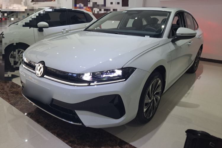 Used Volkswagen Sagitar 2026 Model L 300TSI DSG Luxury Version