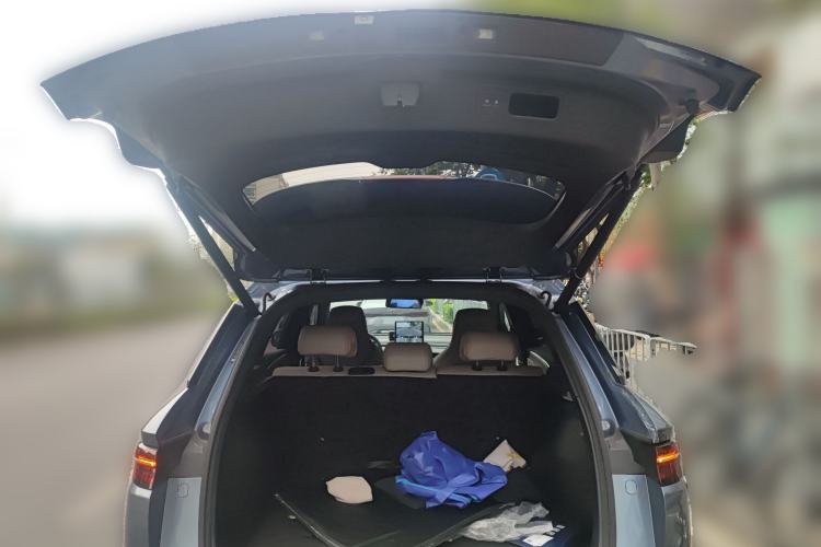 Used BYD Song Pro New Energy 2024 HONOR Edition DM-i 110KM Excellence Model Trunk