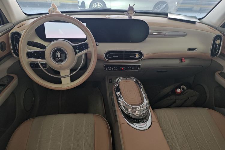 Used ORA Ballet Cat 2022 401 km Nutcracker Edition
