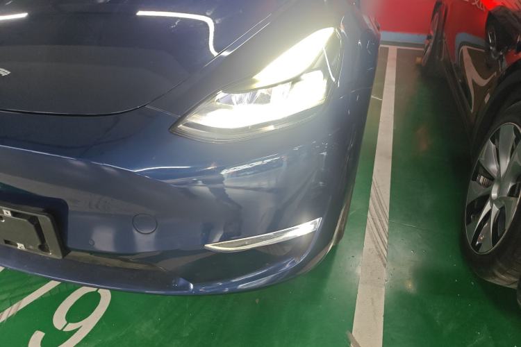 Used Tesla Model Y 2021 Long-Range All-Wheel-Drive Version 3D7