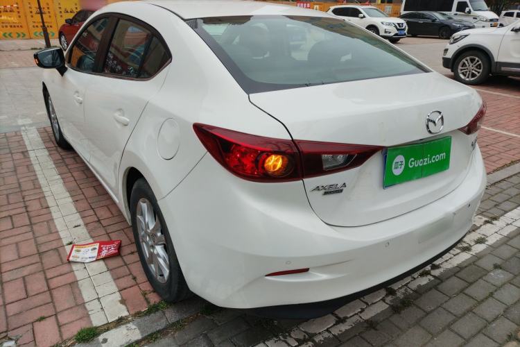 Used Mazda 3 Axela 2016 Sedan 1.5L Automatic Luxury Model