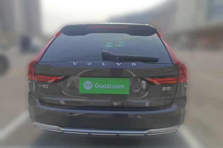 Used Volvo V90 2022 Cross Country B5 AWD Smart Range Edition
