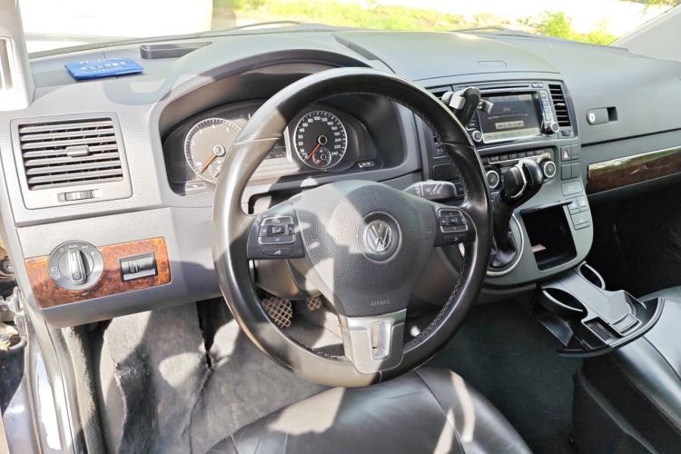 Used Volkswagen Multivan 2012 2.0 TSI Two-Wheel-Drive Luxury Edition
