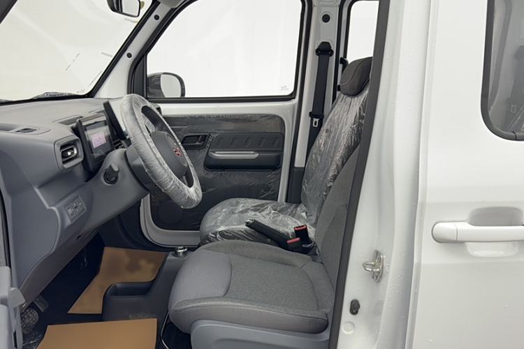 Used Wuling Zhiguang New Energy 2025 Standard Model