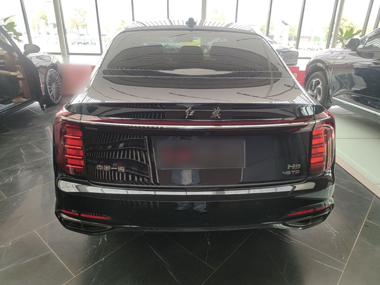 Hongqi H9 2025 2.0T Two-Wheel Drive Flagship Private Enjoyment Fashion Edition 5 Seats — снимка 5