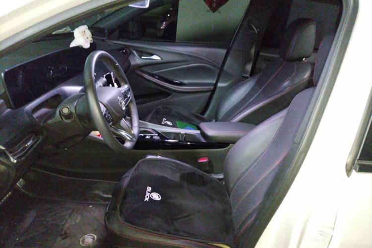 Used Buick Verano 2023 Pro GS Hunter Wind Edition Left Front Seat