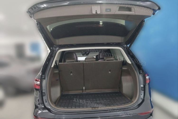 Used Volkswagen Viloran 2024 380TSI Premium Edition