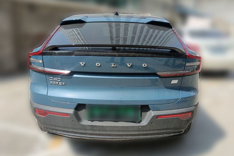 Used Volvo C40 2022 Long-Range Version
